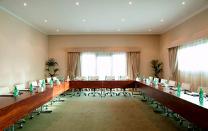 Le Méridien Al Aqah Beach Resort