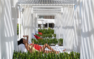 Th8 Palm Dubai Beach Resort Vignette Collection