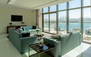 Th8 Palm Dubai Beach Resort Vignette Collection