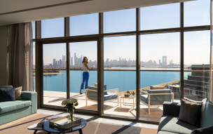 Th8 Palm Dubai Beach Resort Vignette Collection