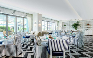 Th8 Palm Dubai Beach Resort Vignette Collection