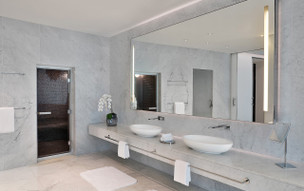 W Abu Dhabi Yas Island