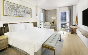 Radisson Blu Hotel, Abu Dhabi Yas Island