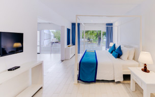 Trinco Blu by Cinnamon