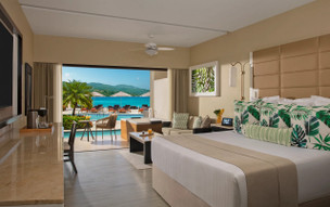Secrets Wild Orchid Montego Bay by AMR Collection
