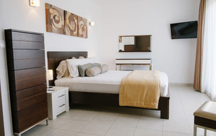 Melia Dunas Beach r2-family suit (1)