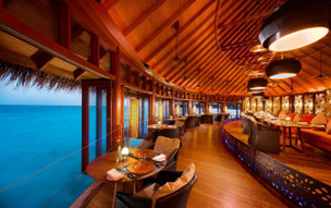 Constance Halaveli Resort