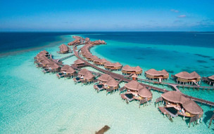 Constance Halaveli Resort