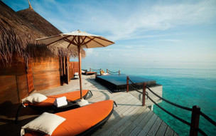 Constance Halaveli Resort