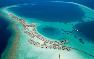 Constance Halaveli Resort