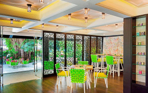 Sheraton Maldives Full Moon Resort and Spa