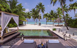 One and Only Reethi Rah
