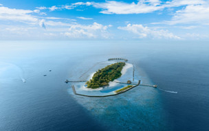 Komandoo Maldives Island Resort