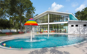 Villa Park Sun Island