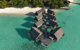 Constance Moofushi Resort