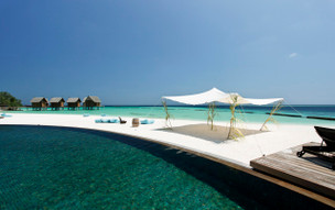 Constance Moofushi Resort