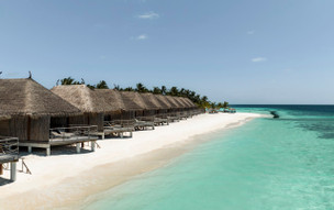 Constance Moofushi Resort