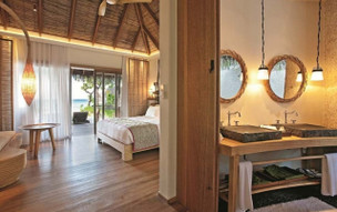 Constance Moofushi Resort