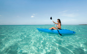 Constance Moofushi Resort