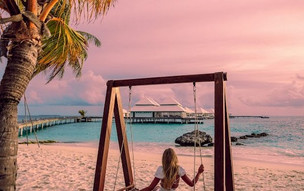 Diamonds Thudufushi Beach & Water Villas