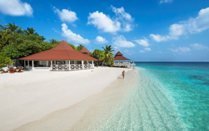 Diamonds Thudufushi Beach & Water Villas