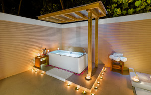 Kudafushi Resort & Spa