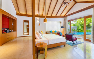 Furaveri Island Resort & Spa