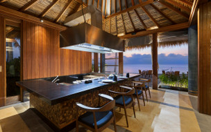 Furaveri Island Resort & Spa