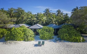 Royal Island Resort and Spa