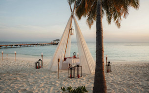 Royal Island Resort and Spa