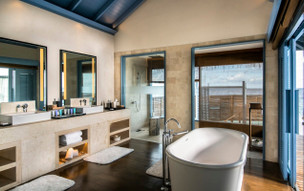 The Halcyon Private Isles Maldives, Autograph Collection