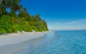 Angaga Island Resort