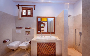 Diamonds Mapenzi Beach