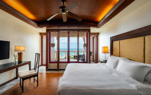 Centara Grand Beach Resort