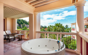 Centara Grand Beach Resort