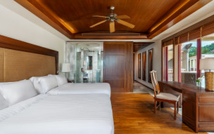 Centara Grand Beach Resort