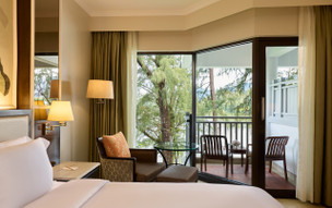 Dusit Thani Laguna Phuket Resort