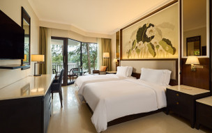 Dusit Thani Laguna Phuket Resort
