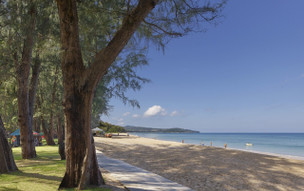 Dusit Thani Laguna Phuket Resort