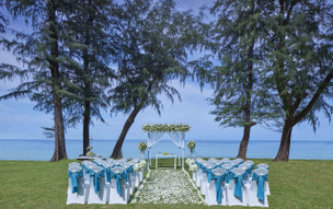 Dusit Thani Laguna Phuket Resort