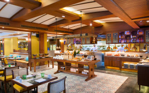 Dusit Thani Laguna Phuket Resort