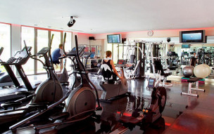 Twinpalms Surin Phuket Resort