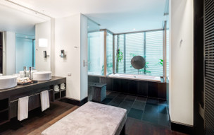 Twinpalms Surin Phuket Resort