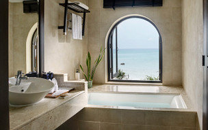 Rawi Warin Resort & Spa