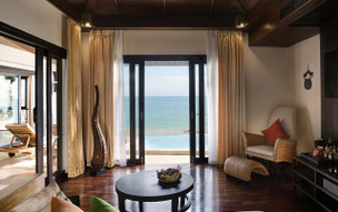 Rawi Warin Resort & Spa