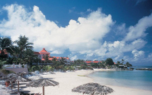 Coco Reef Resort & Spa