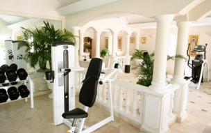 Coco Reef Resort & Spa