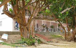 tobago-blue-waters-inn-10-09