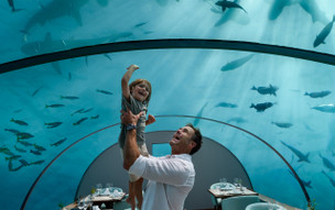 Maledivy - podmořské restaurace