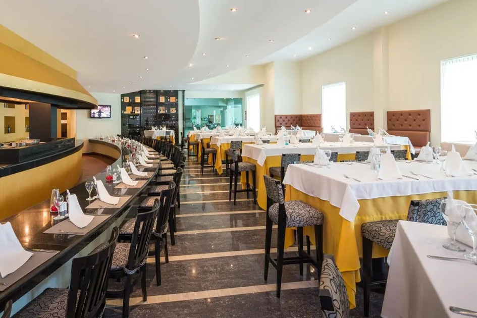 BlueBay Grand Esmeralda